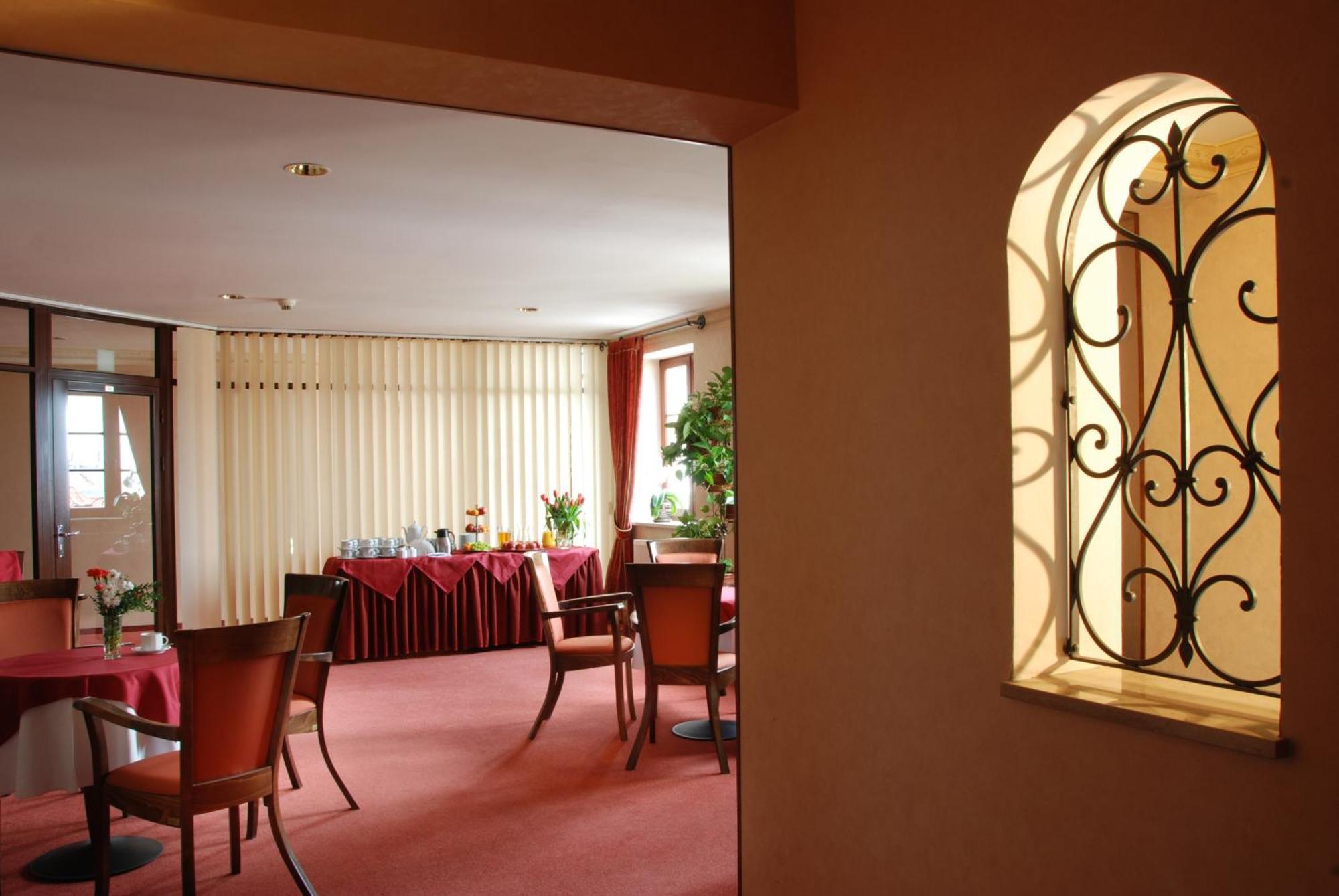 Hotel Basztowy Сандомир Экстерьер фото